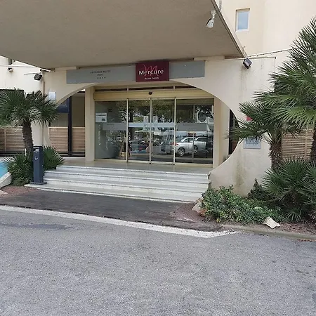 머큐어 라 그랑드-모트 포트 4* 라그랑모트