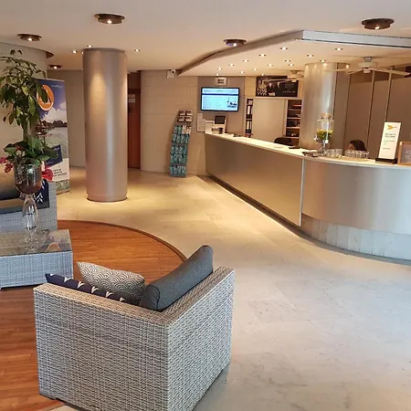 Mercure Port Motte 4*