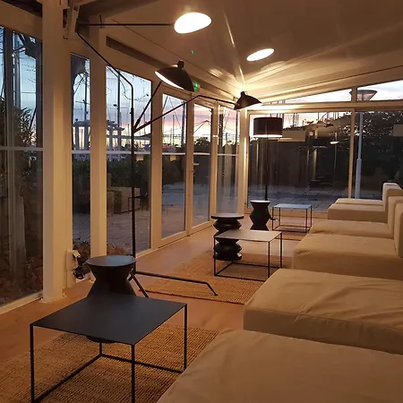 מלון Mercure Port Motte 4*