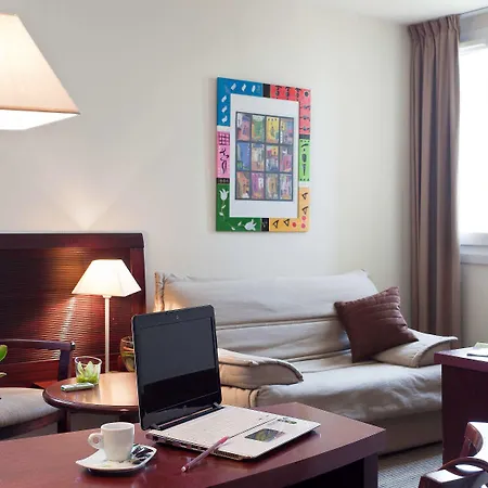 Mercure Port Motte Hotel