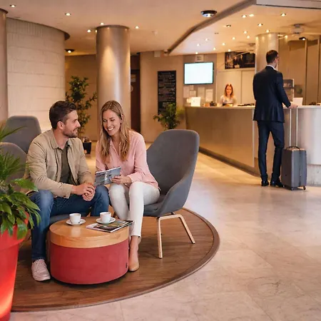 Mercure Port Motte Hotell 4*