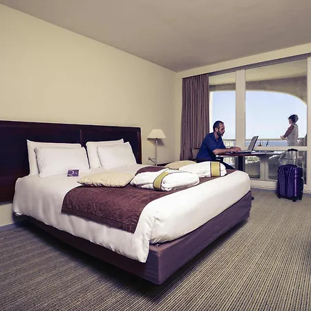 Mercure Port Motte Hotel 4*