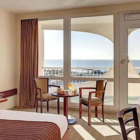 Mercure Port Motte Hotel