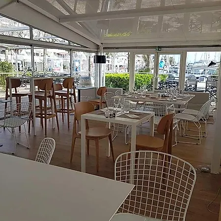 Hotel Mercure Port Motte