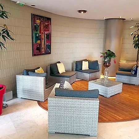 Mercure Port Motte 4*