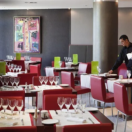 Hotel Mercure Port Motte 4*