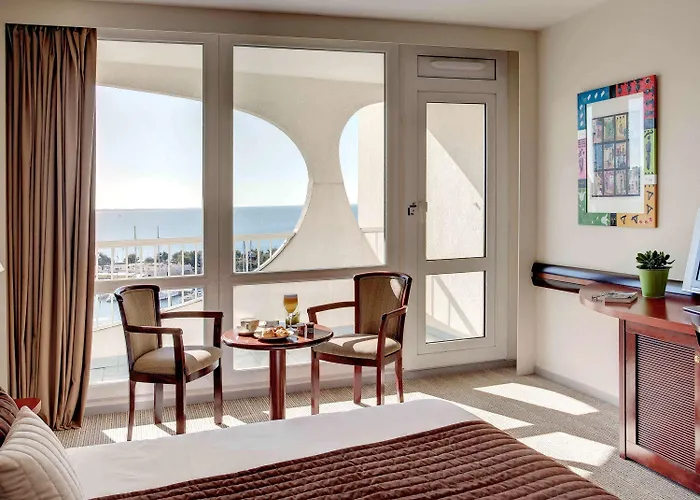 Hotell Mercure Port Motte