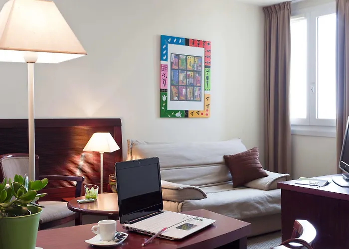 Mercure Port Motte Hotell