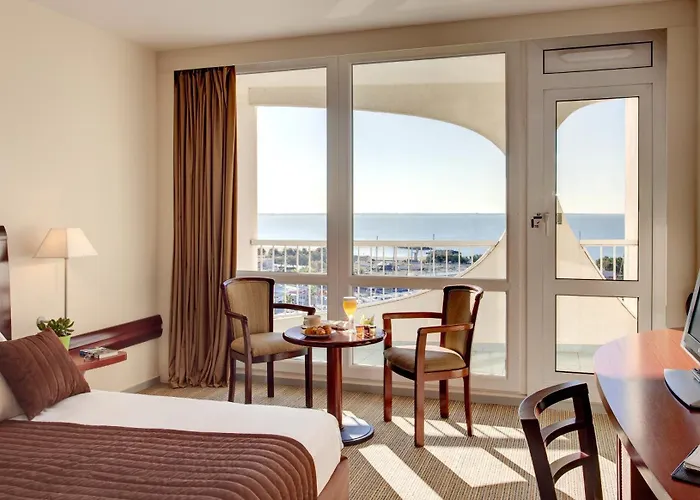 Hotell Mercure Port Motte